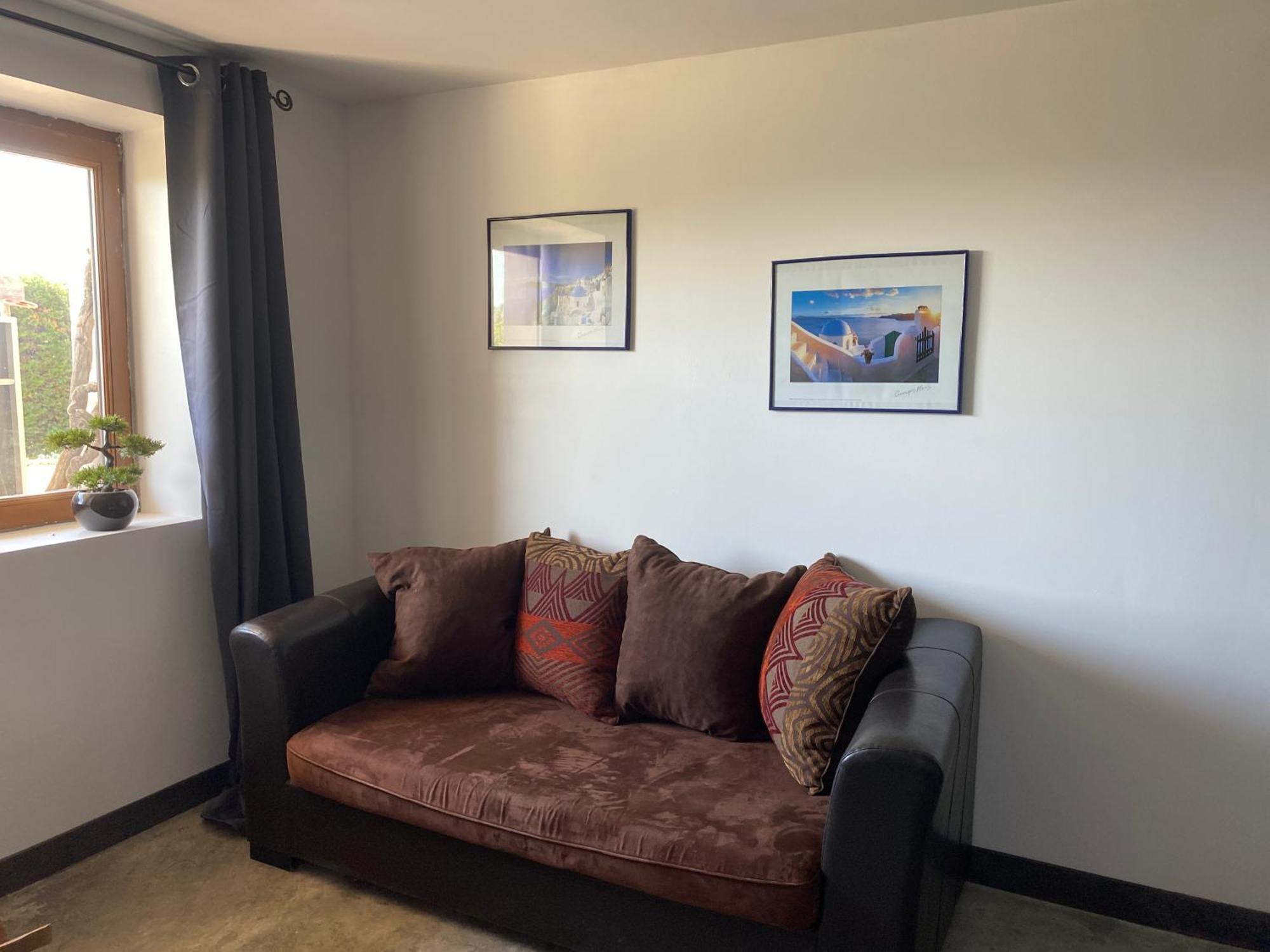 Chambre D'Hotes 2P, Gestion Libre, Espace Piscine Partage Alba-la-Romaine Luaran gambar